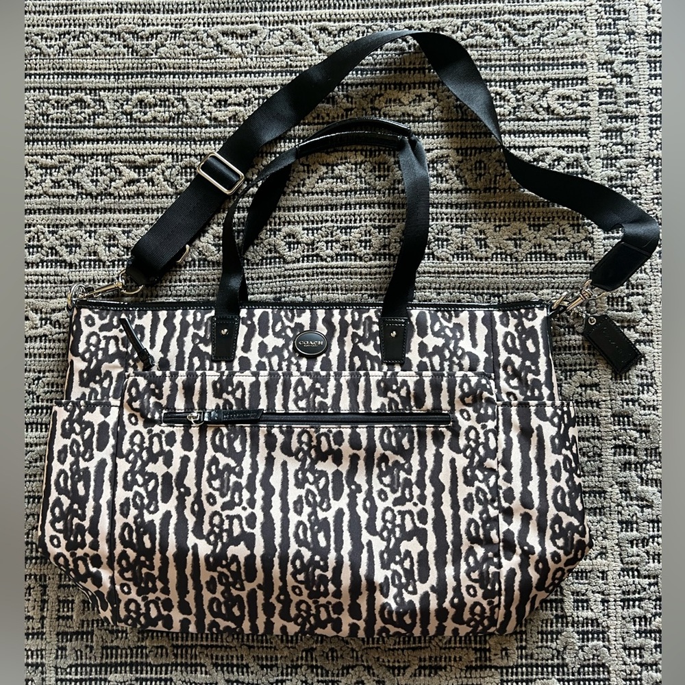 NWOT Coach large Getaway Ocelot print nylon tote